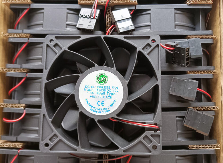Função PWM do ventilador de resfriamento CC axial